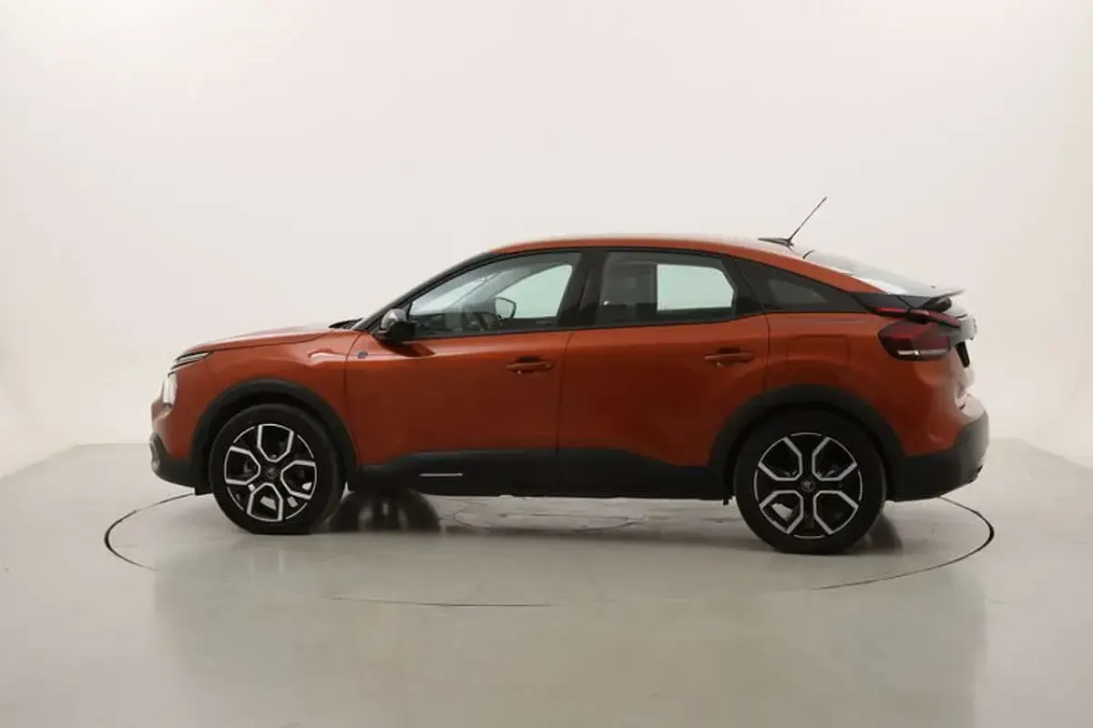 Usata Citroën e-C4 Feel 56 kW (77 CV) 2021 Arancione Berlina