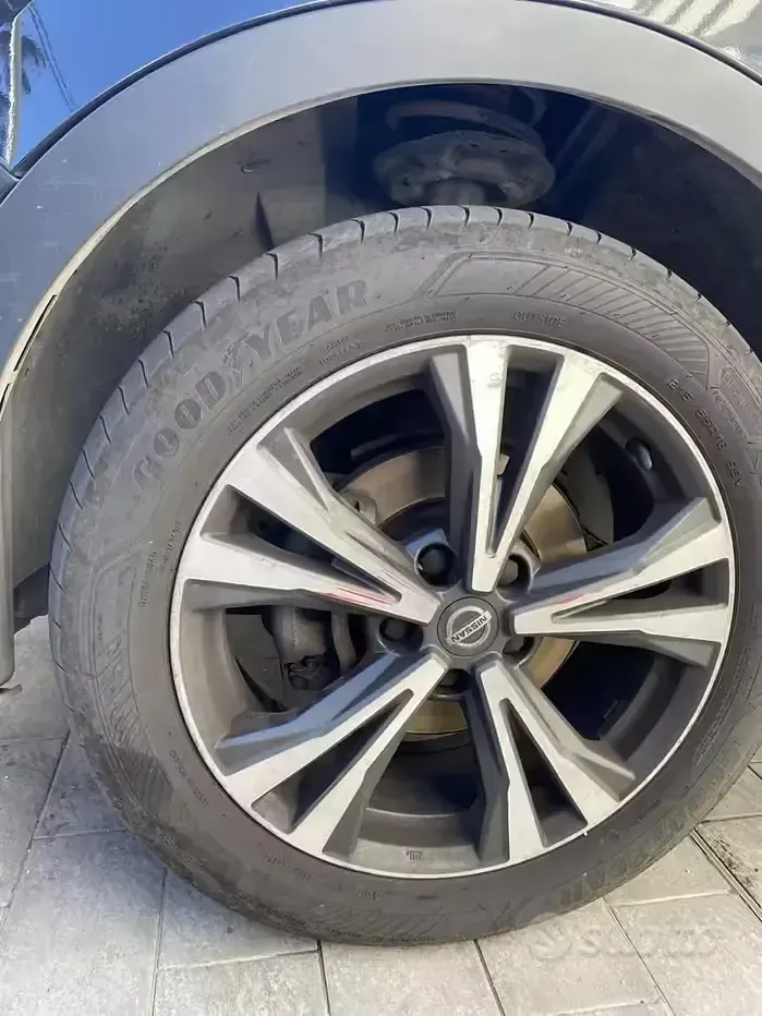 Usata Nissan Qashqai N-Connecta 116 CV (85 kW) 2018 Nero SUV