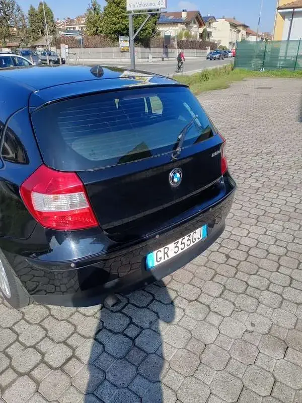 Usata BMW 118 122 CV (89 kW) 2006 Utilitaria