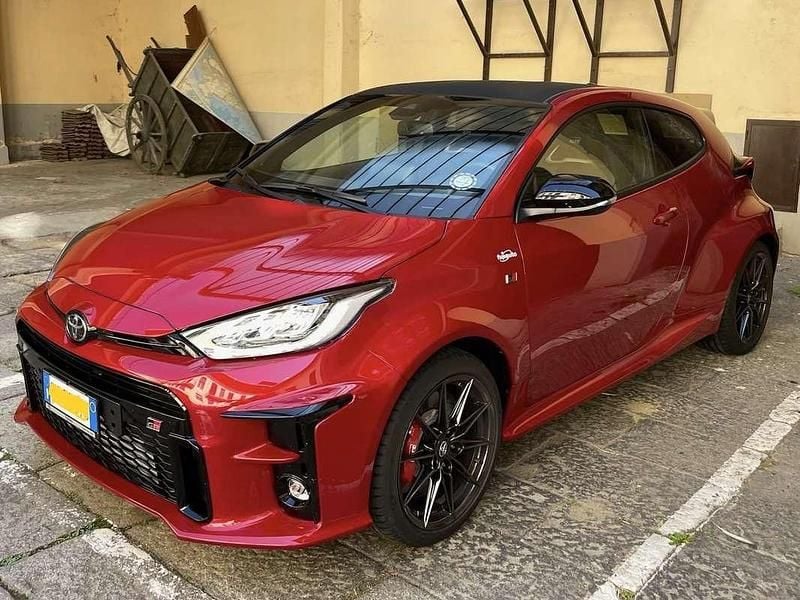 Usata Toyota Yaris 261 CV (191 kW) 2022 Utilitaria