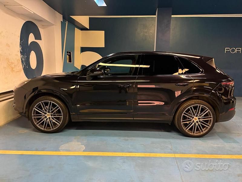 Usata Porsche Cayenne 2019 Nero SUV