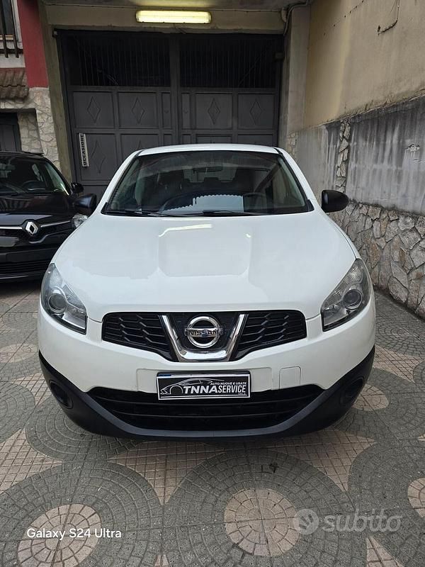 Usata Nissan Qashqai Acenta 118 CV (86 kW) 2013 Bianco SUV
