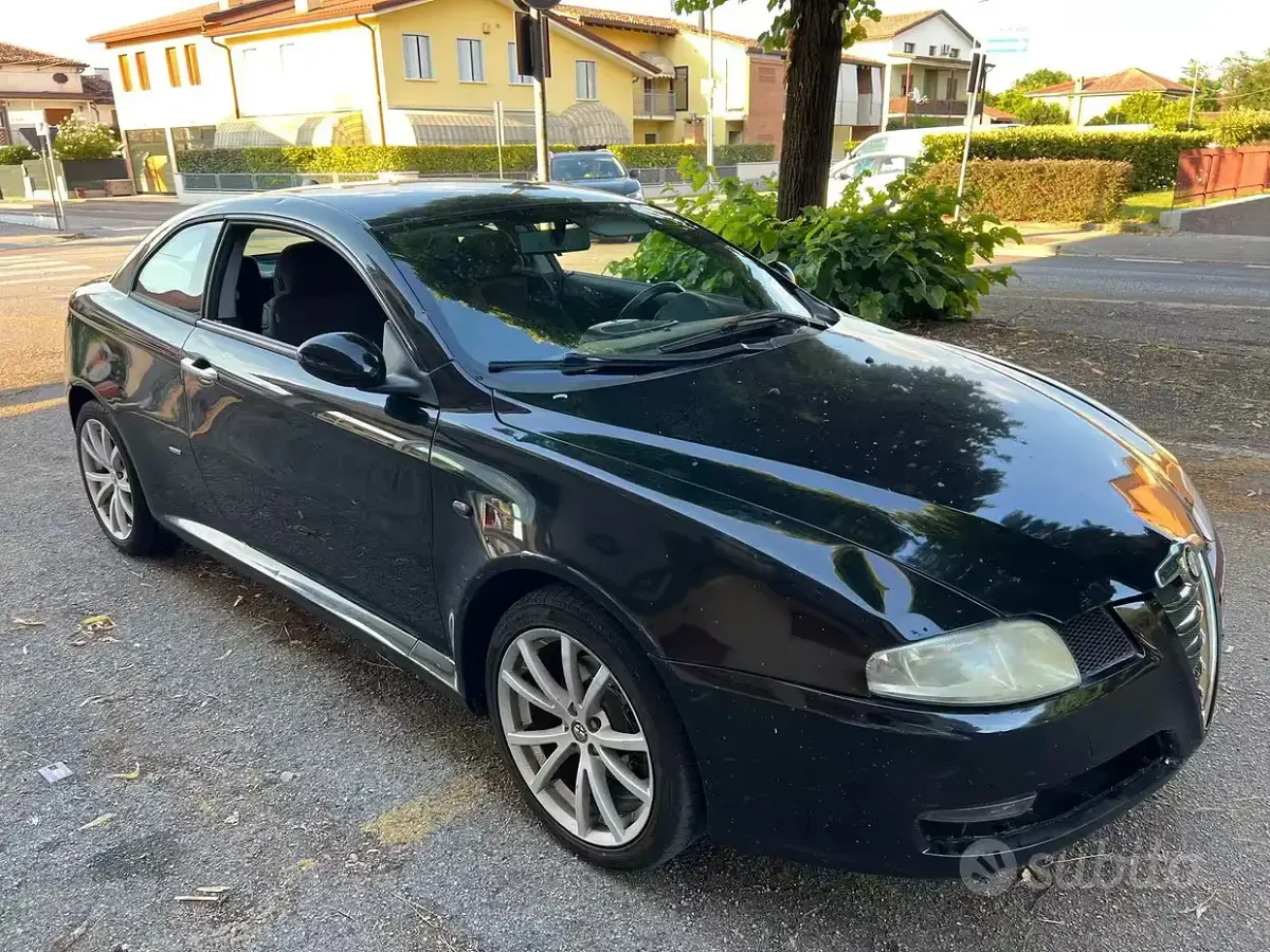 Usata Alfa Romeo GT 150 CV (110 kW) 2004 Nero Coupé