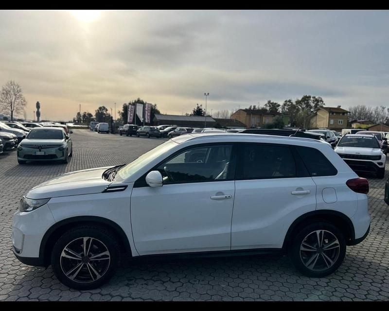 Usata Suzuki Vitara 111 CV (81 kW) 2019 Bianco SUV