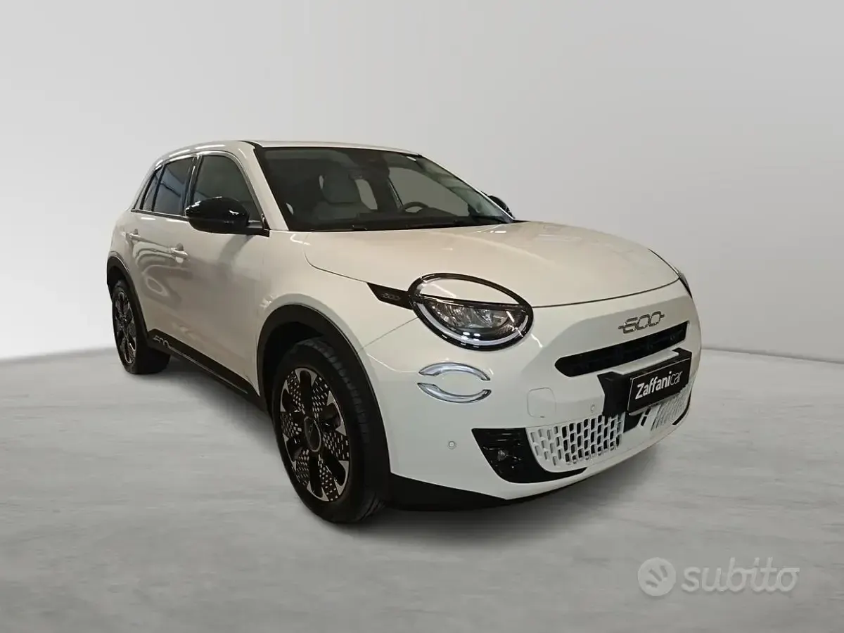 Usata Fiat 600 La Prima 101 CV (74 kW) 2025 Bianco SUV