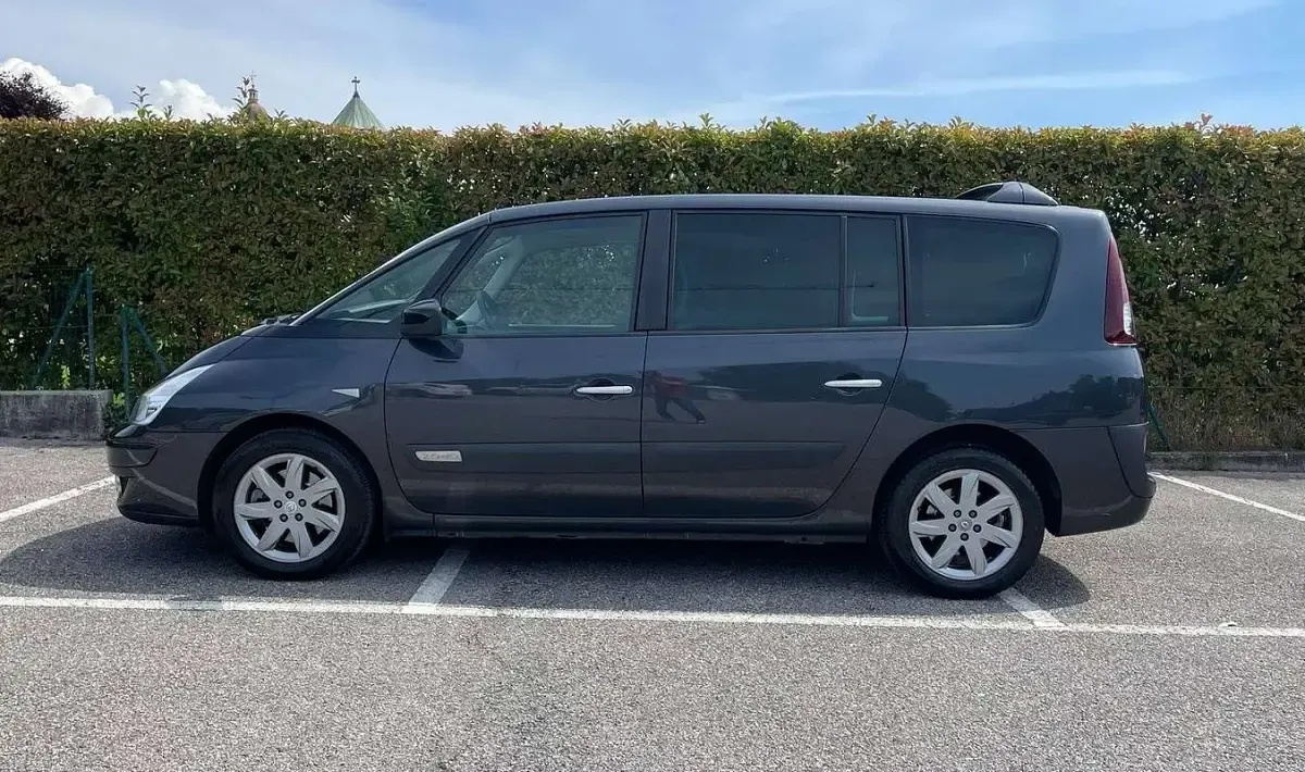 Usata Renault Grand Espace 175 CV (128 kW) 2012 Grigio Monovolume