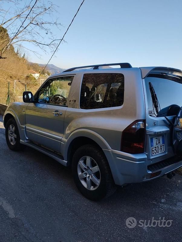Usata Mitsubishi Pajero 2006 Grigio SUV