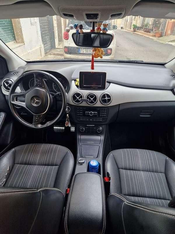 Usata Mercedes B180 Premium 109 CV (80 kW) 2013 Monovolume