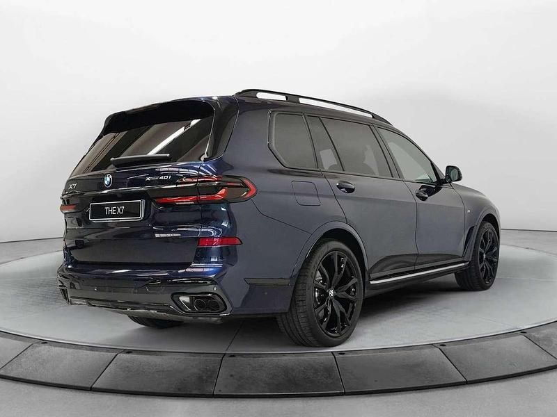 Nuova BMW X7 M Sport 381 CV (280 kW) 2025 Tanzanite blue SUV