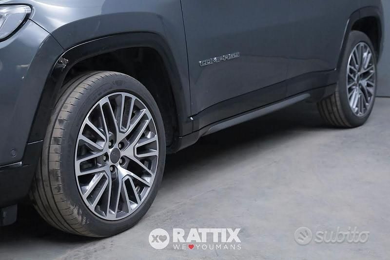 Usata Jeep Compass Summit 131 CV (96 kW) 2025 Graphite grey SUV