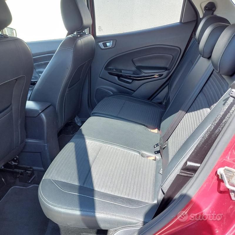 Usata Ford Ecosport 100 CV (73 kW) 2018 Rosso SUV