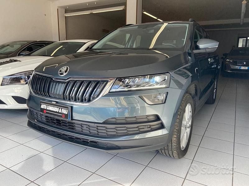 Usata Skoda Karoq Executive 116 CV (85 kW) 2019 Grigio SUV
