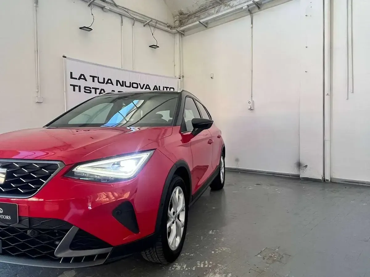 Usata Seat Arona FR 110 CV (80 kW) 2023 Rosso SUV