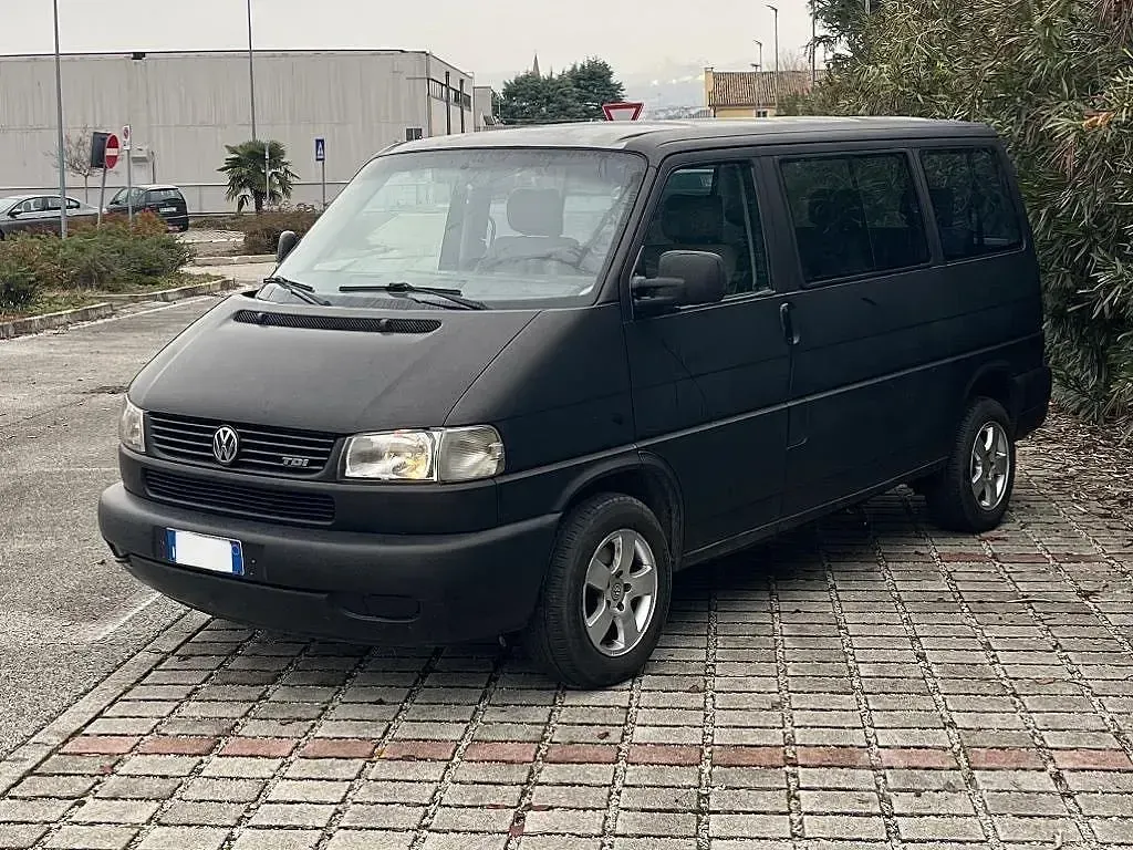 Usata VW Multivan 102 CV (75 kW) 1997 Nero Monovolume