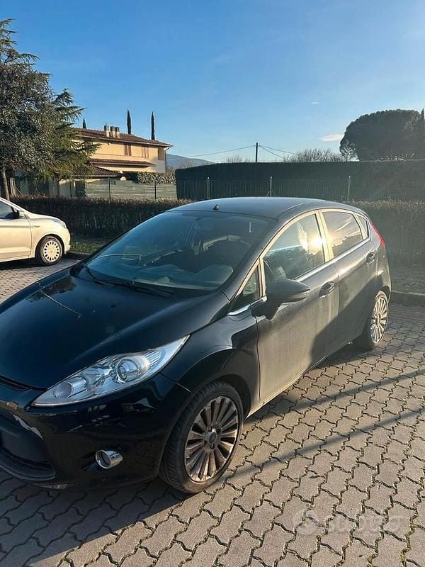 Usata Ford Fiesta Titanium 60 CV (44 kW) 2008 Nero Utilitaria