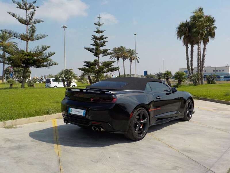Usata Chevrolet Camaro 453 CV (333 kW) 2016 Nero Cabrio