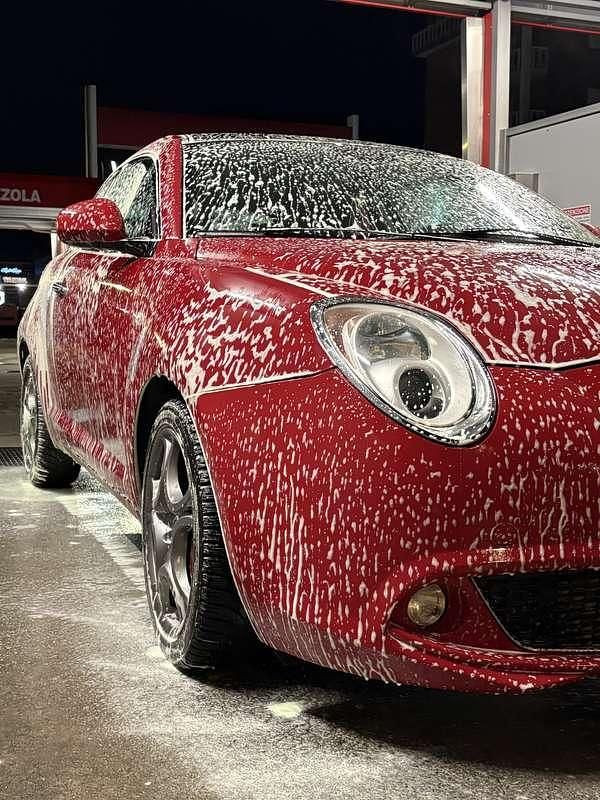 Usata Alfa Romeo MiTo Distinctive 155 CV (114 kW) 2009 Rosso Utilitaria