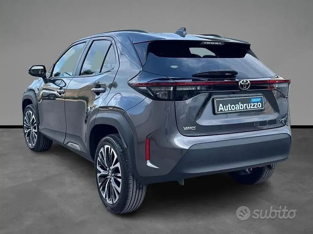 Usata Toyota Yaris Cross Lounge 131 CV (96 kW) 2024 Other SUV