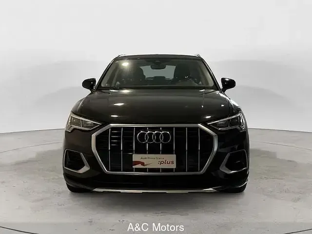 Begagnad Audi Q3 Advanced Plus 150 HK (110 kW) 2024 Svart SUV