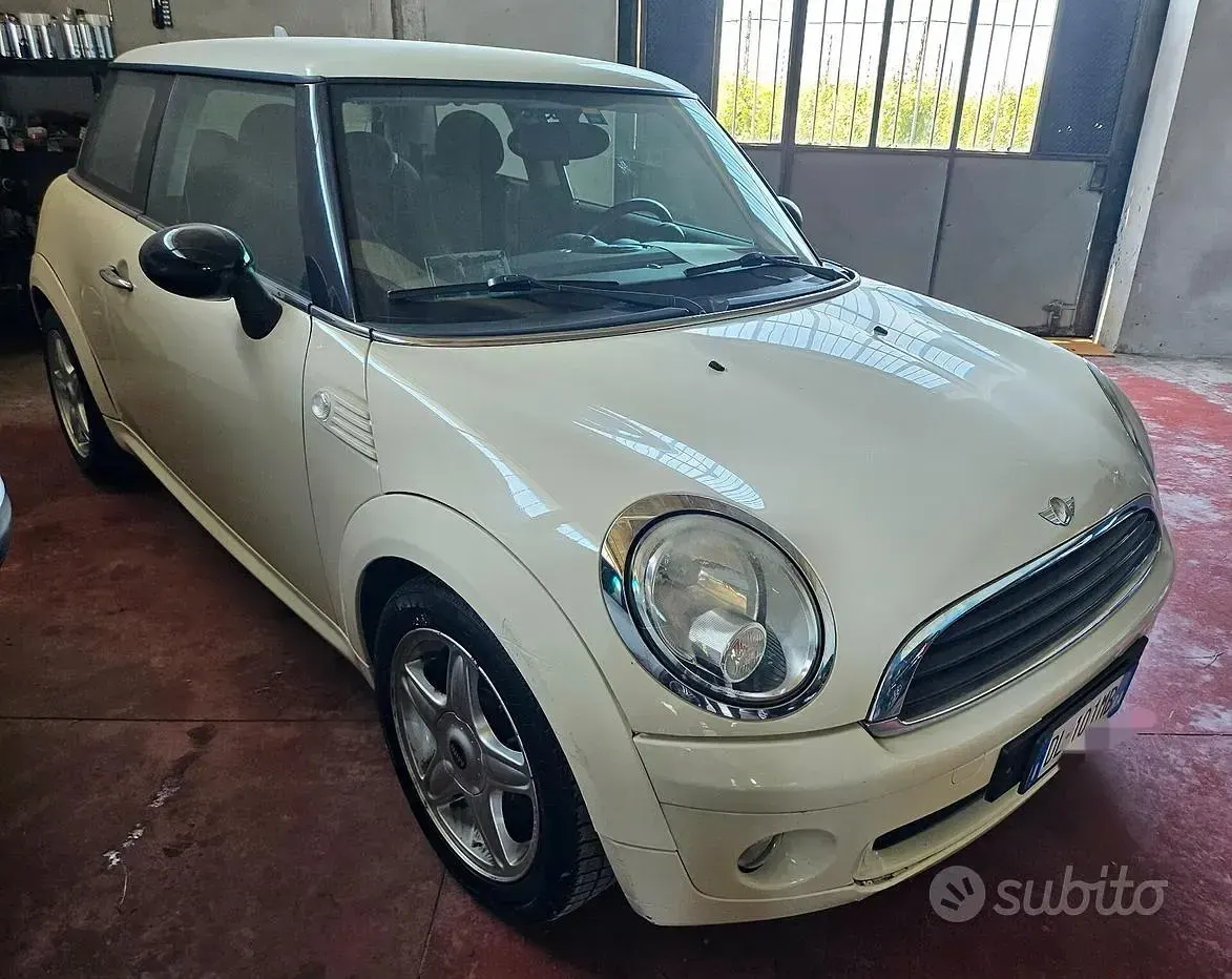 Usata Mini ONE Pepper 90 CV (66 kW) 2008 Beige Utilitaria