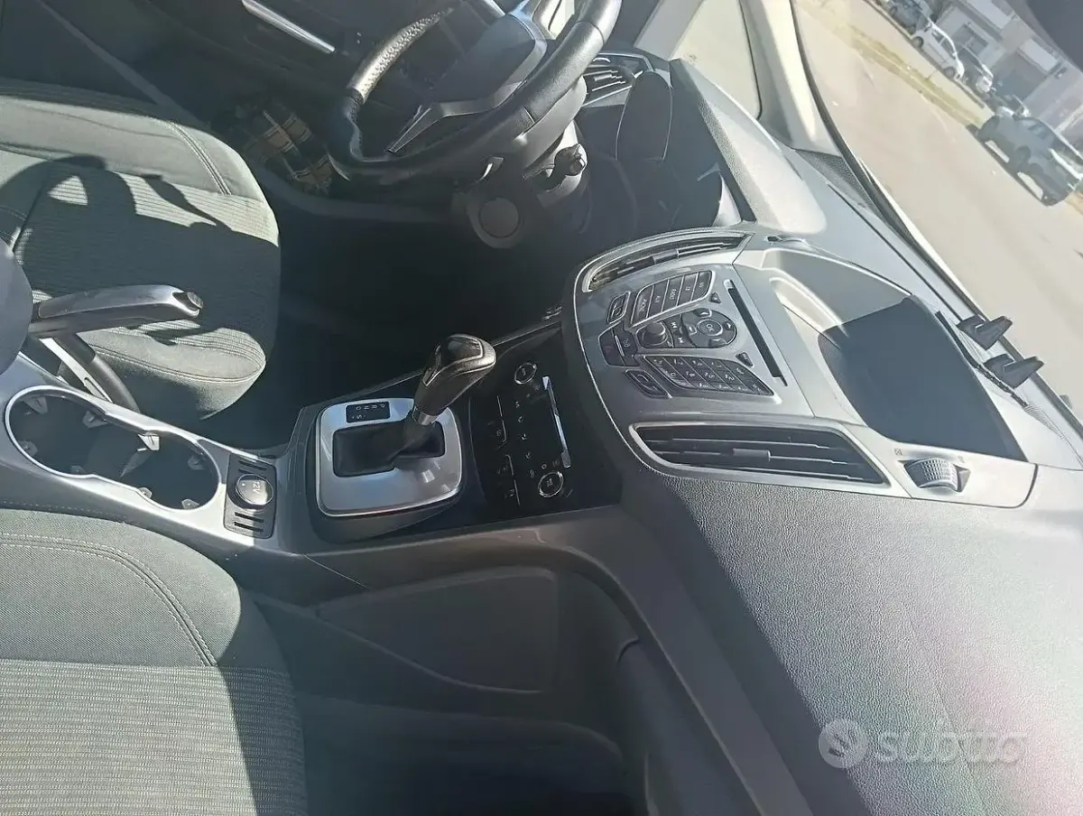 Usata Ford C-MAX Titanium 163 CV (119 kW) 2015 Grigio Monovolume