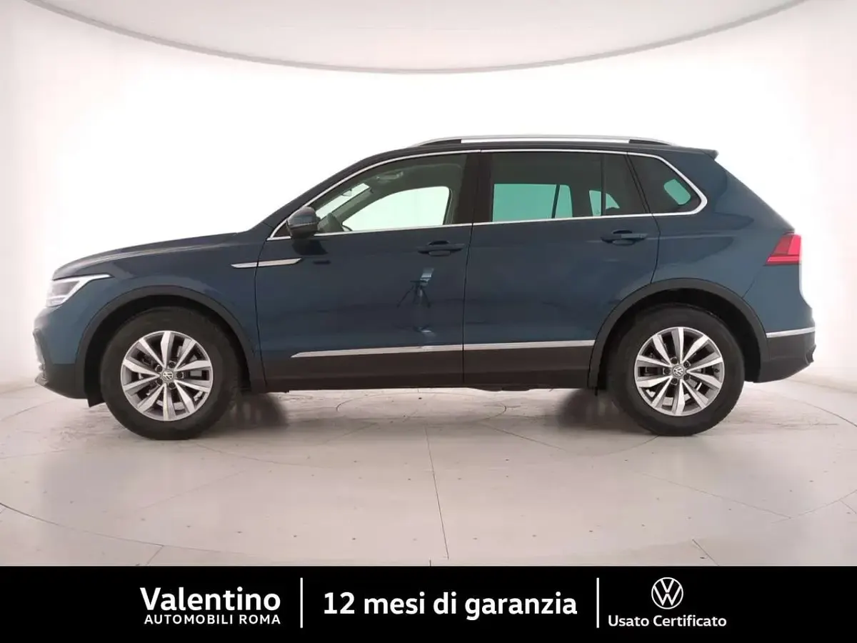 Usata VW Tiguan Life 122 CV (89 kW) 2023 Blu/azzurro SUV