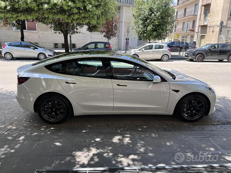 Usata Tesla Model 3 Long Range AWD 11 kW (15 CV) 2021 Bianco Berlina