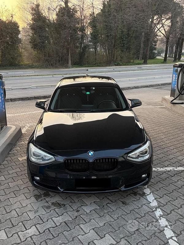 Usata BMW 114 95 CV (69 kW) 2012 Nero Utilitaria