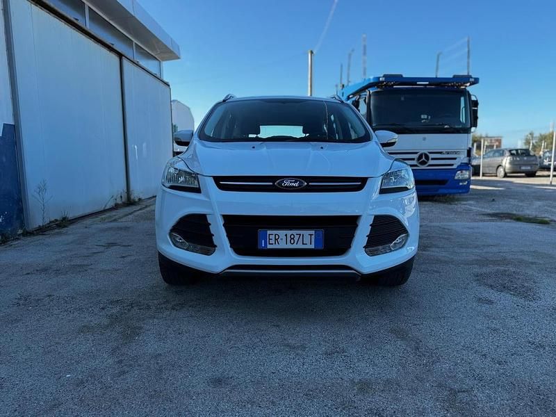 Usata Ford Kuga Titanium 140 CV (102 kW) 2013 Bianco SUV