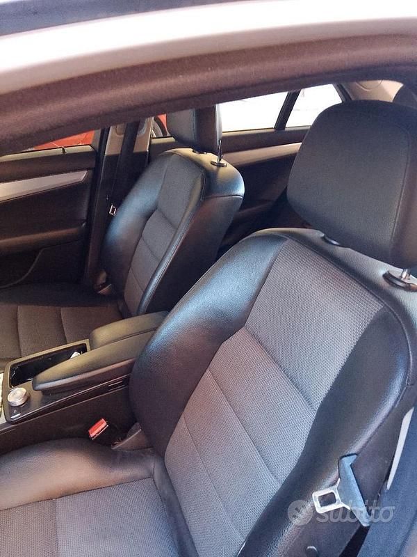 Usata Mercedes C220 125 CV (91 kW) 2008 Grigio Monovolume