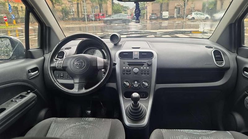 Usata Opel Agila Enjoy 94 CV (69 kW) 2011 Utilitaria