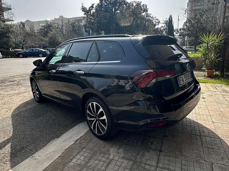 Usata Fiat Tipo Lounge 95 CV (69 kW) 2019 Blu/azzurro Station wagon