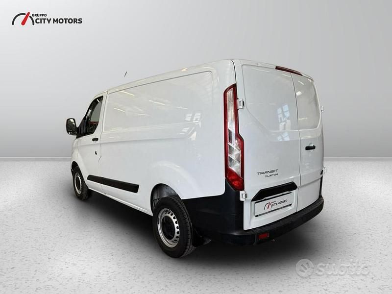 Usata Ford Transit Custom 108 CV (79 kW) 2021 Bianco Berlina