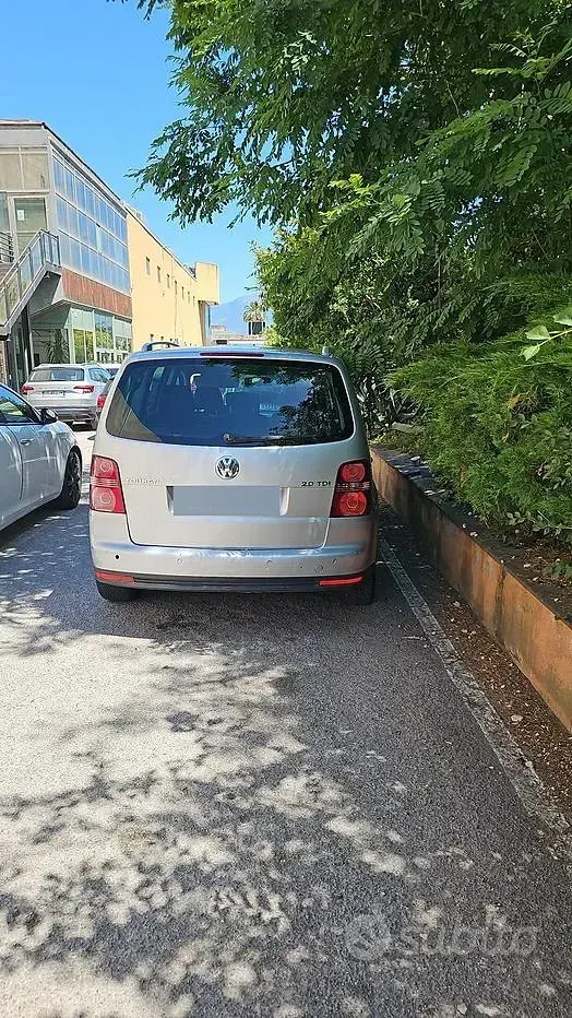 Usata VW Touran 140 CV (102 kW) 2007 Grigio Monovolume