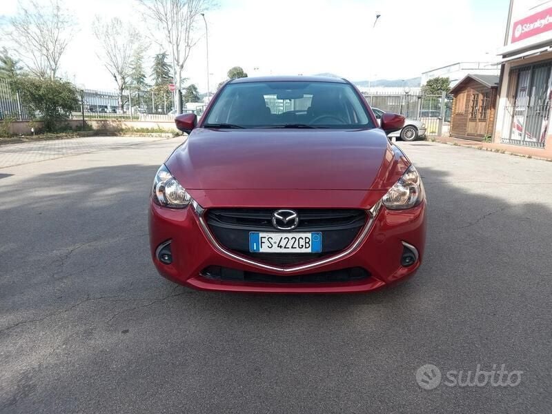 Usata Mazda 2 Evolve 90 CV (66 kW) 2018 Rosso Berlina