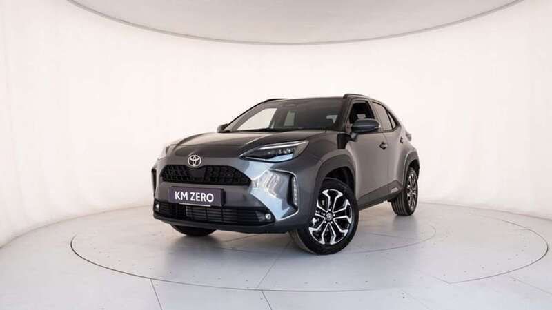Usata Toyota Yaris Cross Trend 116 CV (85 kW) 2024 Grigio SUV