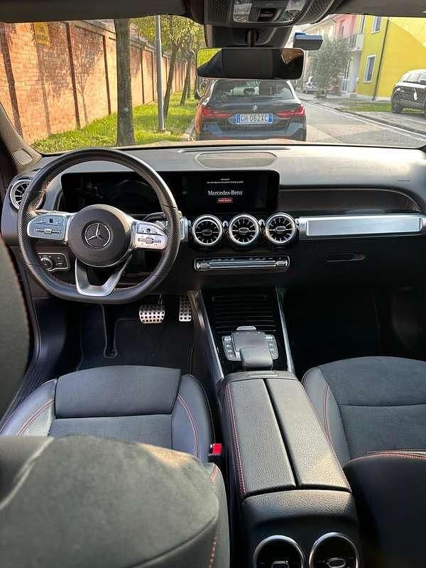 Usata Mercedes GLB200 Premium 150 CV (110 kW) 2022 Nero SUV