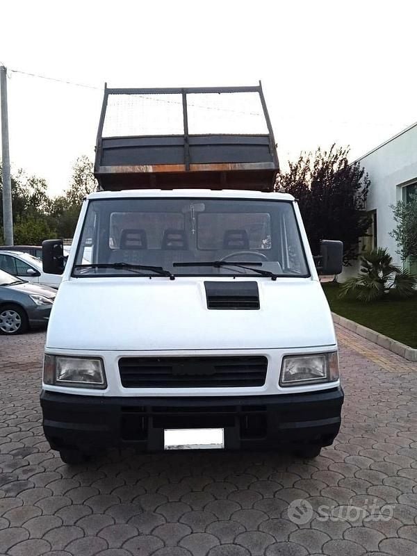 Usata Iveco Daily 75 CV (55 kW) 1995 Bianco Cabrio