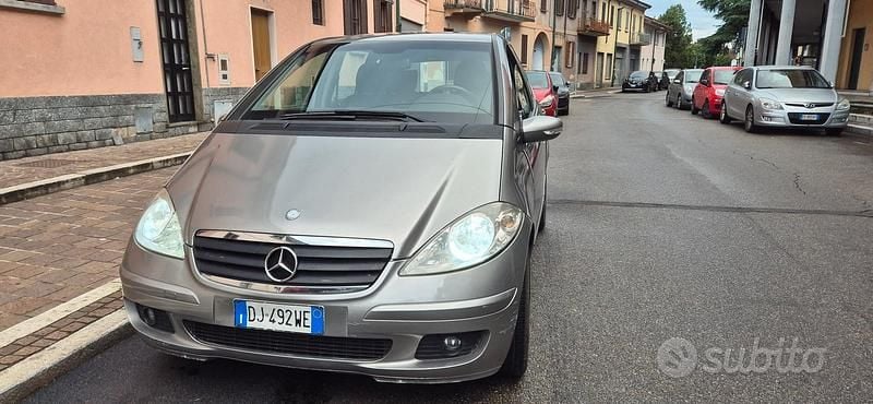 Usata 2007 Mercedes A150 Tre volumi | 3500 € (Ottimo prezzo) - Immagine 1/4