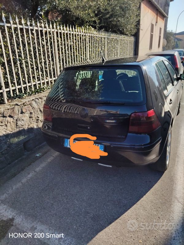 Nero Usata 2002 VW Golf IV Tre volumi | 1000 € (Super prezzo) - Immagine 1/4