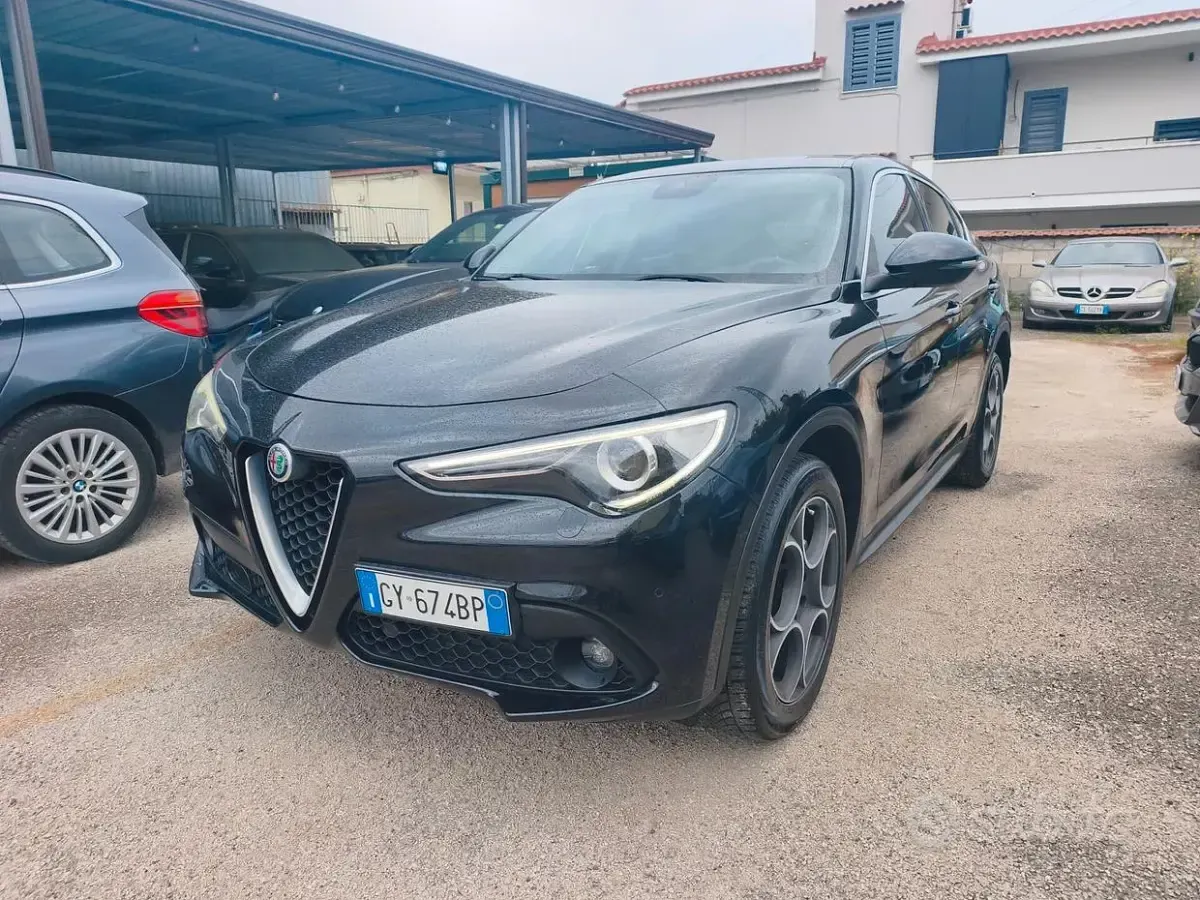 Usata Alfa Romeo Stelvio 210 CV (154 kW) 2017 Nero SUV