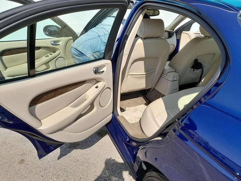 Usata Jaguar X-type Executive 156 CV (114 kW) 2003 Blu/azzurro Berlina