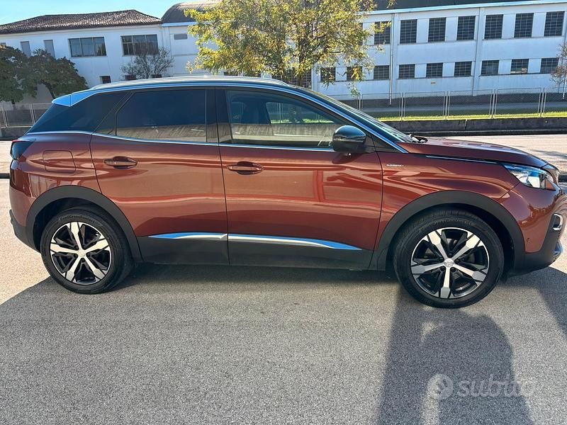Usata Peugeot 3008 165 CV (121 kW) 2018 Marrone SUV