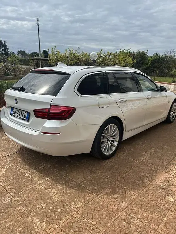 Usata BMW 520 Luxury Line 184 CV (135 kW) 2014 Station wagon