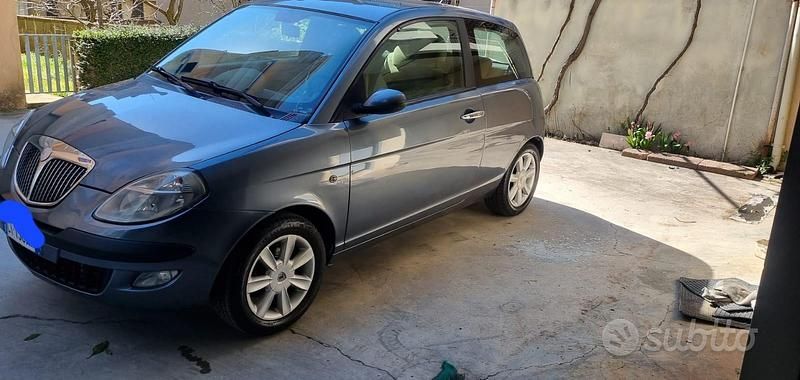Usata Lancia Ypsilon 75 CV (55 kW) 2006 Utilitaria