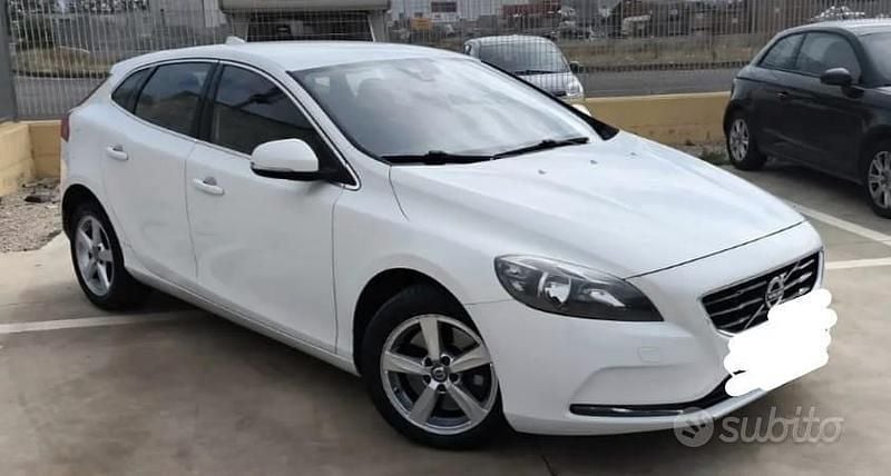 Usata Volvo V40 2016 Bianco Berlina