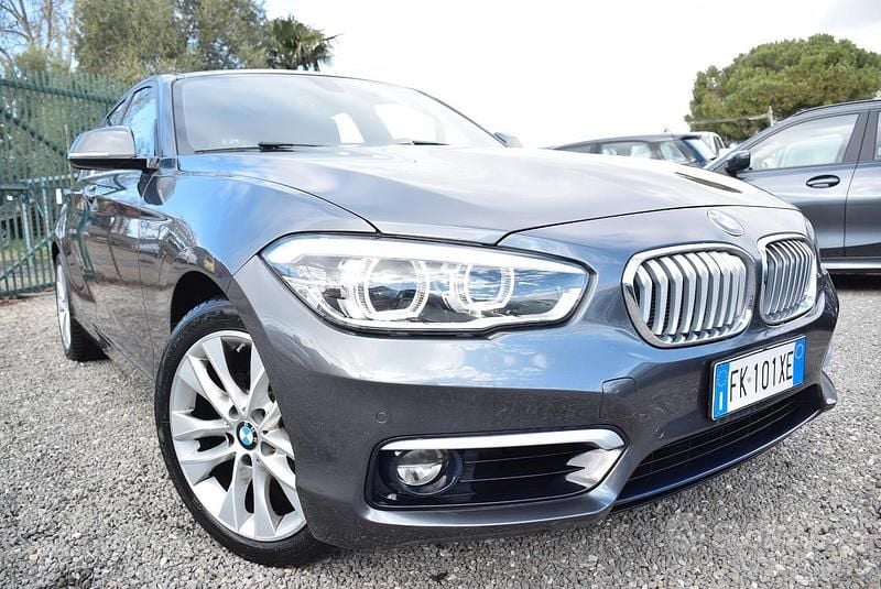 Usata BMW 118 Urban Line 150 CV (110 kW) 2017 Grigio Utilitaria