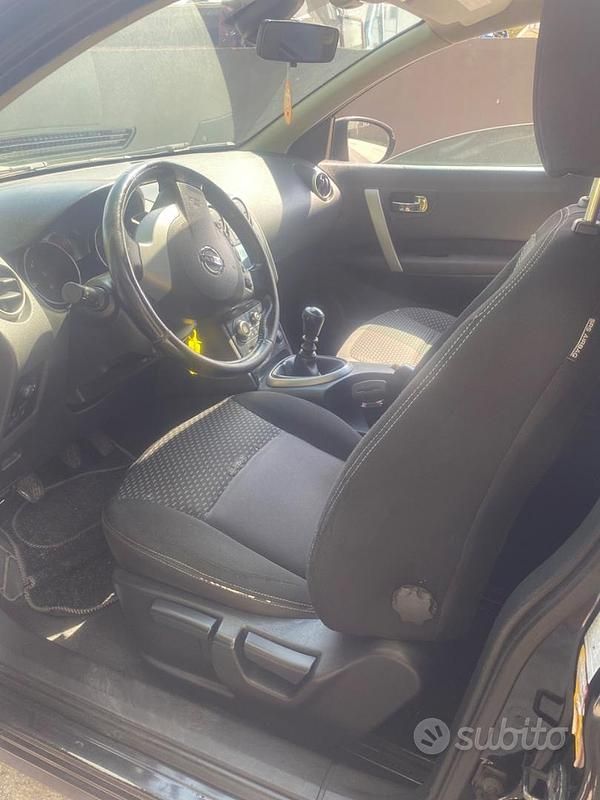 Usata Nissan Qashqai 106 CV (77 kW) 2011 Nero SUV