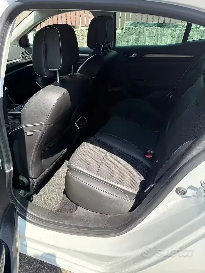 Usata Renault Mégane III Bose Edition 131 CV (96 kW) 2016 Bianco Berlina