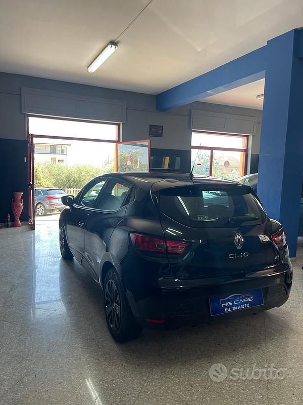 Usata Renault Clio IV 75 CV (55 kW) 2014 Nero Berlina